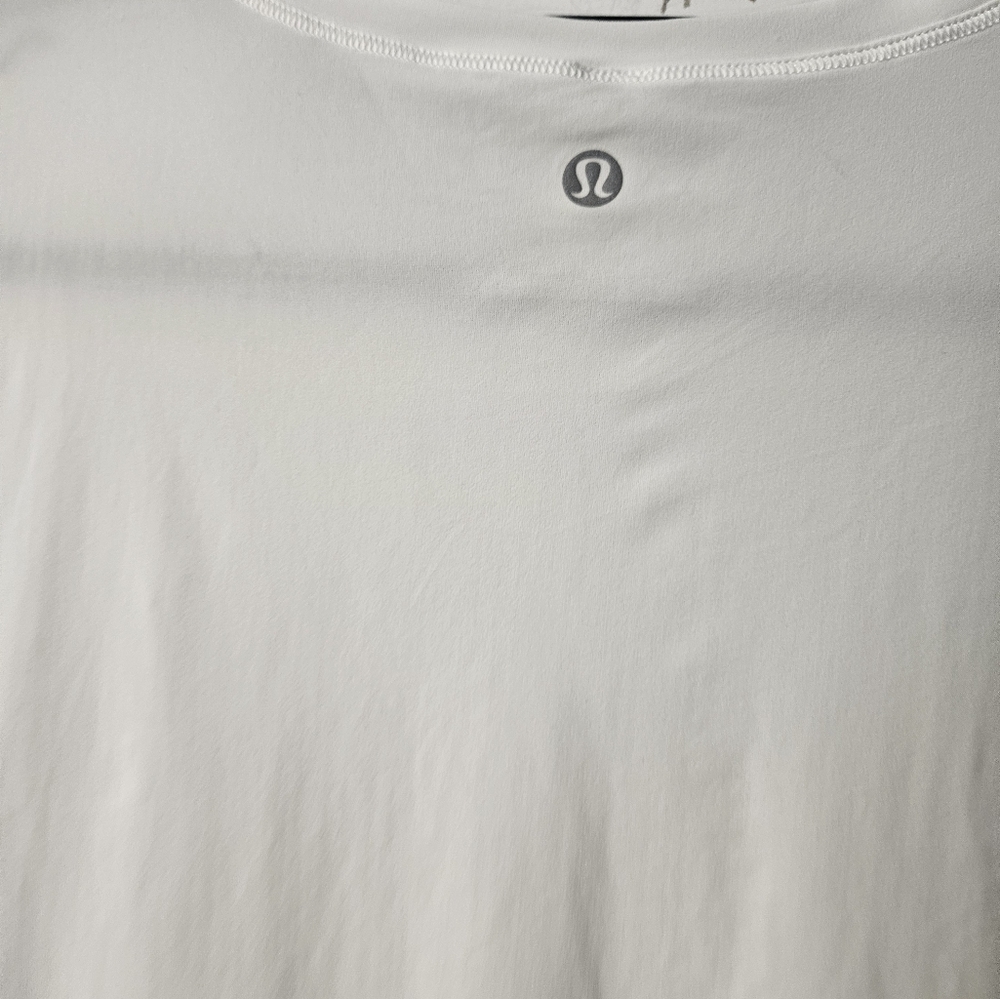 Lululemon Sole Training Short Sleeve - Picture 7 of 7